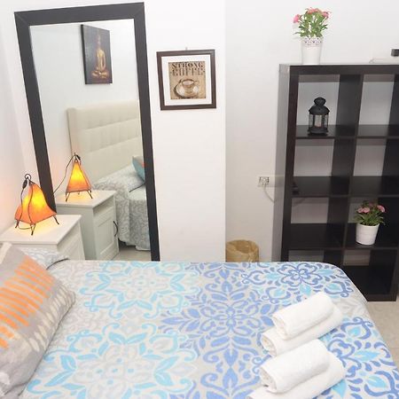 Habitacion Malaga Centro Bagian luar foto